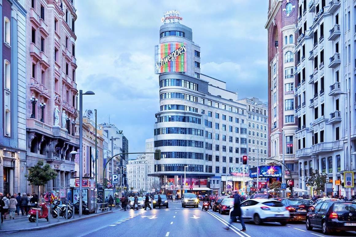 Punta Me Suites Next To Gran Via Мадрид Екстериор снимка