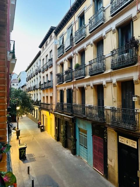 Punta Me Suites Next To Gran Via Мадрид Екстериор снимка